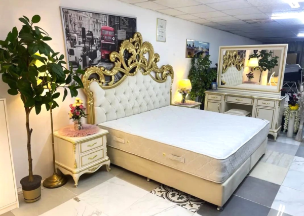 Top 10 Luxury Wooden Bed Set Designs in Pakistan 2025 – JJ Furnituress - Image 4