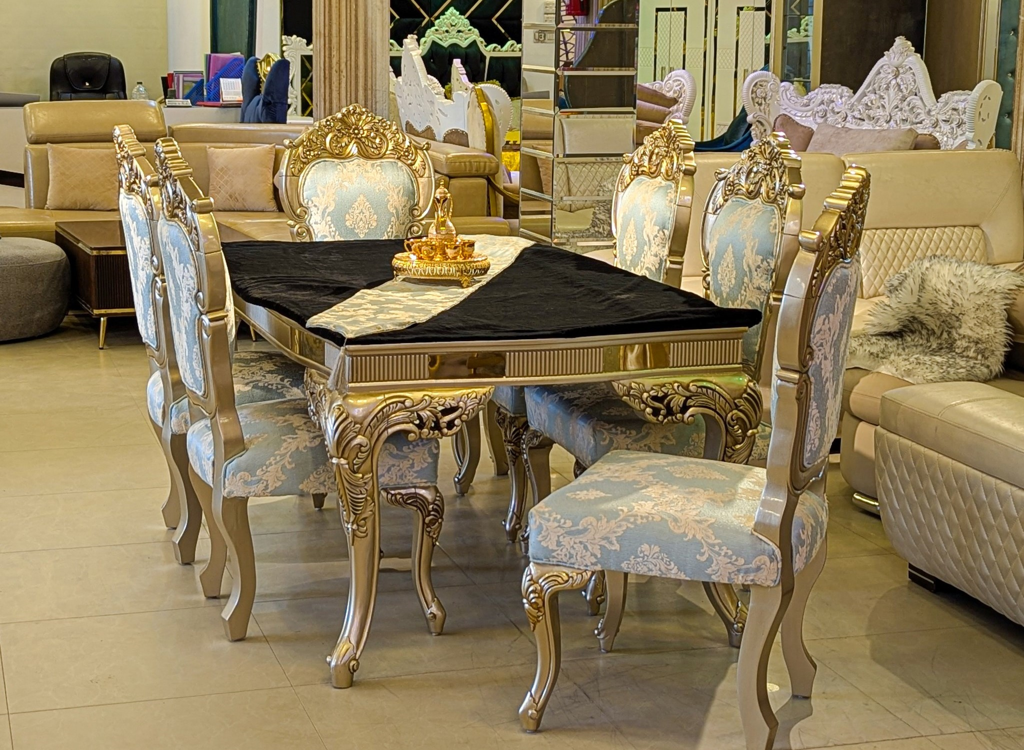 Chinioti Wooden Dining Set in Pakistan - Image 5