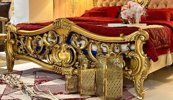 Luxury Royal Chinioti Bed Set – Gold Carved Wooden Bed by JJ Furniture Chiniot - Image 4